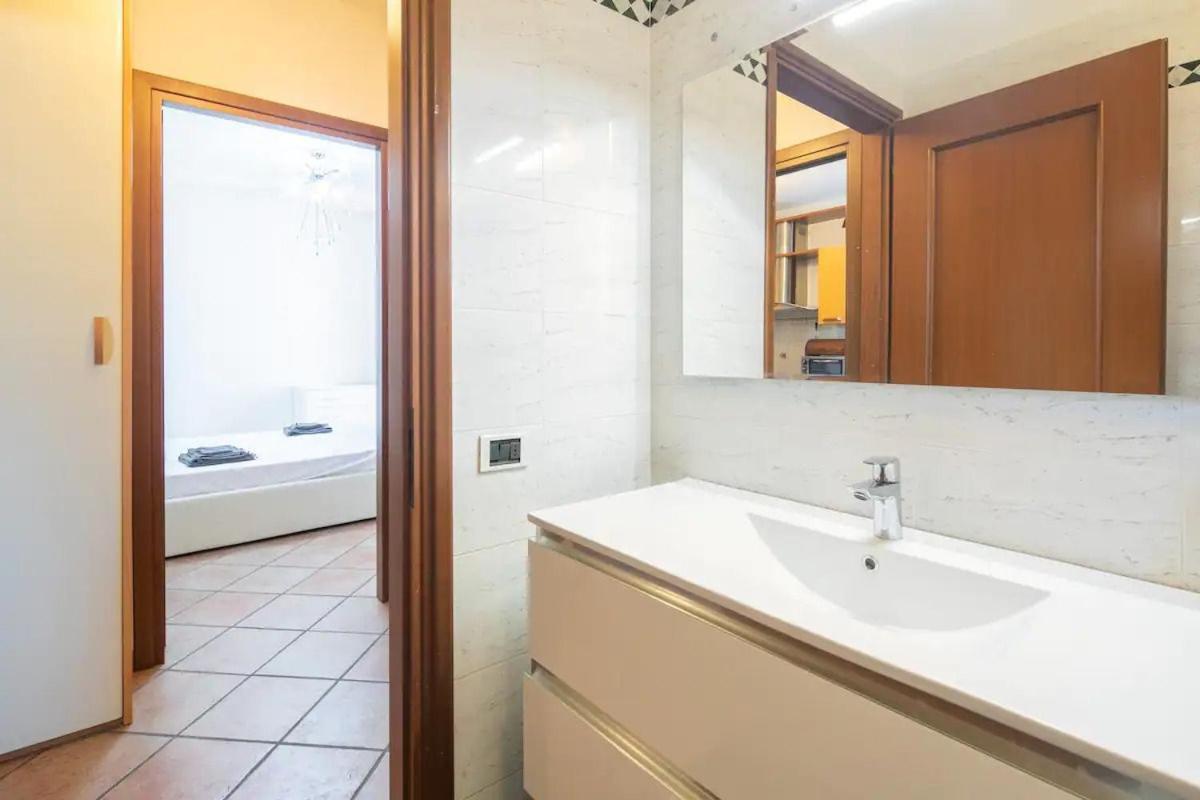 Suite Con 2 Balconi - 6 Guest Prato  Buitenkant foto