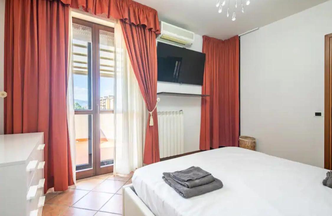 Suite Con 2 Balconi - 6 Guest Prato  Buitenkant foto
