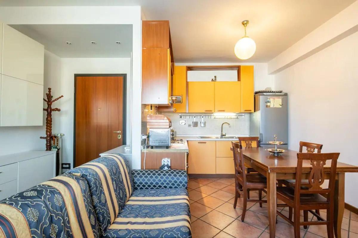 Suite Con 2 Balconi - 6 Guest Prato  Buitenkant foto