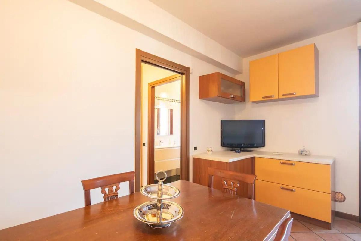 Suite Con 2 Balconi - 6 Guest Prato  Buitenkant foto